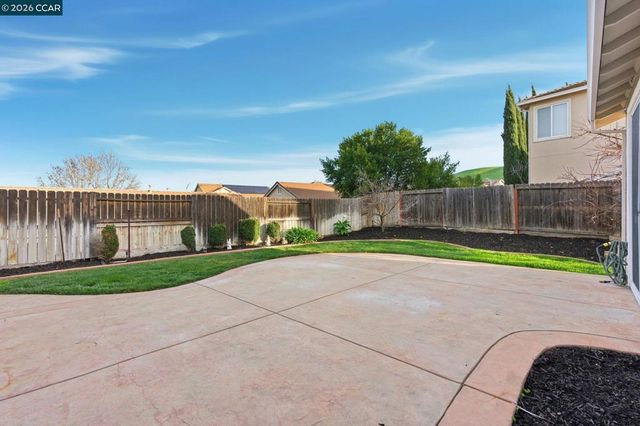 1871 1871 Ventura Dr, Pittsburg, CA 94565