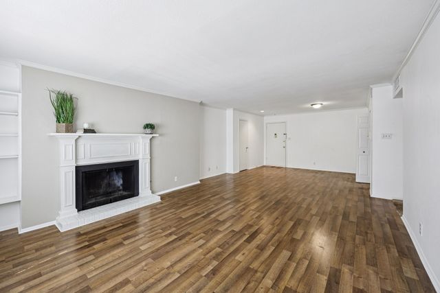 1401 Forest Edge Drive 21, Arlington, TX 76013