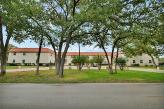 1401 Forest Edge Drive 21, Arlington, TX 76013