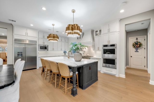 5401 Barry Boulevard, Flower Mound, TX 75022