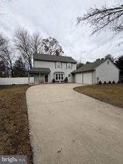 4 BROOKVIEW DR, Mantua, NJ 08051