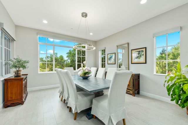 144 Tierra Lane 10, Jupiter, FL 33477