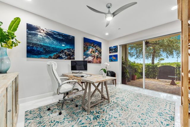 144 Tierra Lane 10, Jupiter, FL 33477