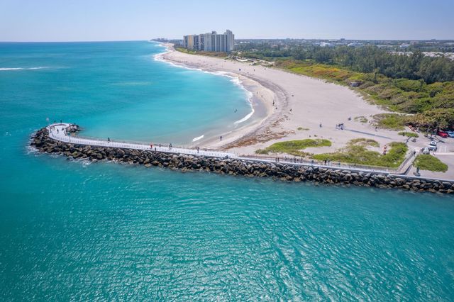 144 Tierra Lane 10, Jupiter, FL 33477