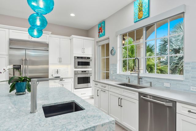 144 Tierra Lane 10, Jupiter, FL 33477