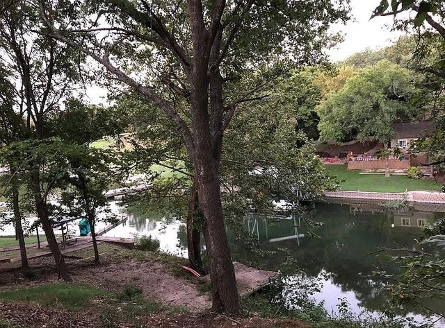 270 Butcher Point, Gainesville, TX 76240