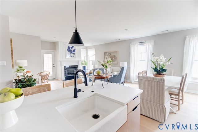 3005 Canoe Pointe Loop, Chesterfield, VA 23120