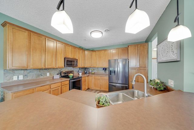 4926 Bisset Lane 7506, Inver Grove Heights, MN 55076