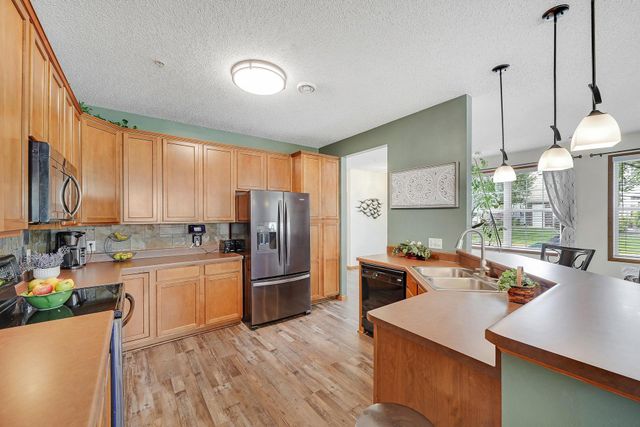 4926 Bisset Lane 7506, Inver Grove Heights, MN 55076