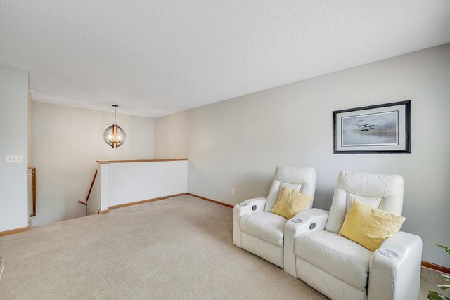 4926 Bisset Lane 7506, Inver Grove Heights, MN 55076
