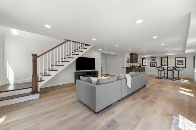 639 N Park Boulevard, Glen Ellyn, IL 60137