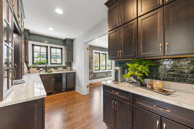 639 N Park Boulevard, Glen Ellyn, IL 60137