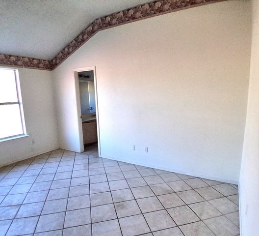 8194 Waterside Trail, Fort Worth, TX 76137