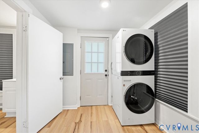 226 Mecklenburg St, Petersburg, VA 23803