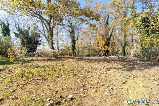 226 Mecklenburg St, Petersburg, VA 23803