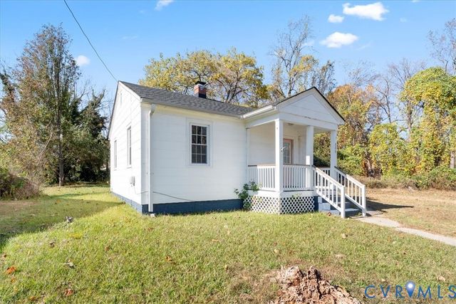 226 Mecklenburg St, Petersburg, VA 23803