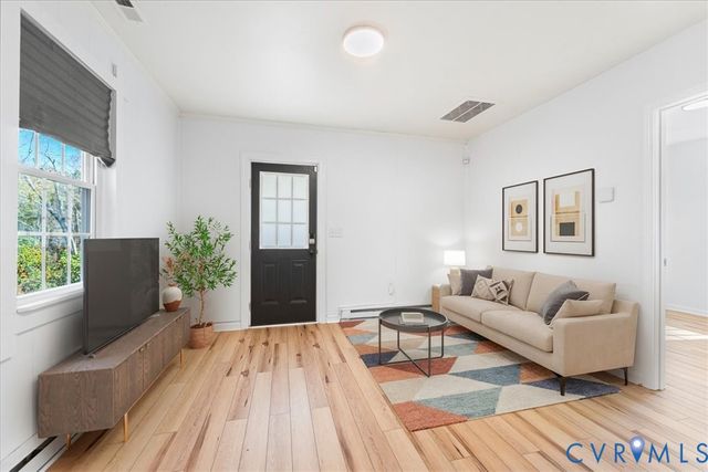 226 Mecklenburg St, Petersburg, VA 23803