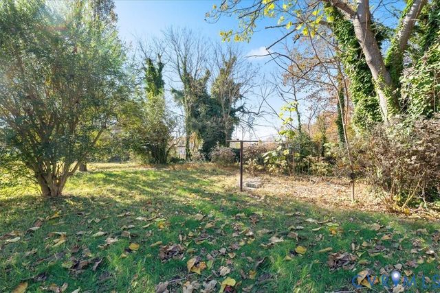 226 Mecklenburg St, Petersburg, VA 23803