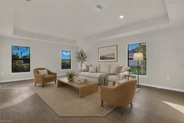 532 Raintree ST E, Lehigh Acres, FL 33974