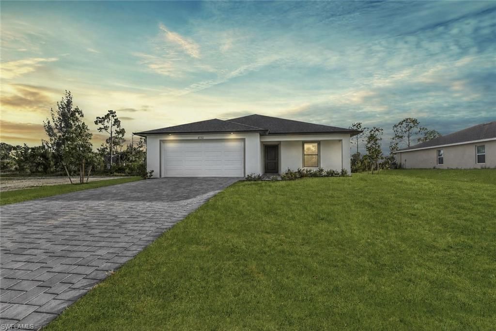 532 Raintree ST E, Lehigh Acres, FL 33974