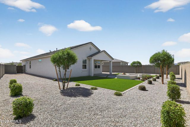 15476 W DESERT HOLLOW Drive, Surprise, AZ 85387