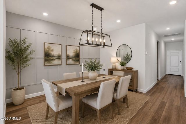 15476 W DESERT HOLLOW Drive, Surprise, AZ 85387