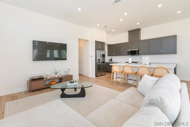 841 HANA AVE 3, Chula Vista, CA 91911