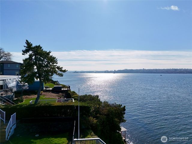 4906 Tok A Lou Drive NE, Tacoma, WA 98422