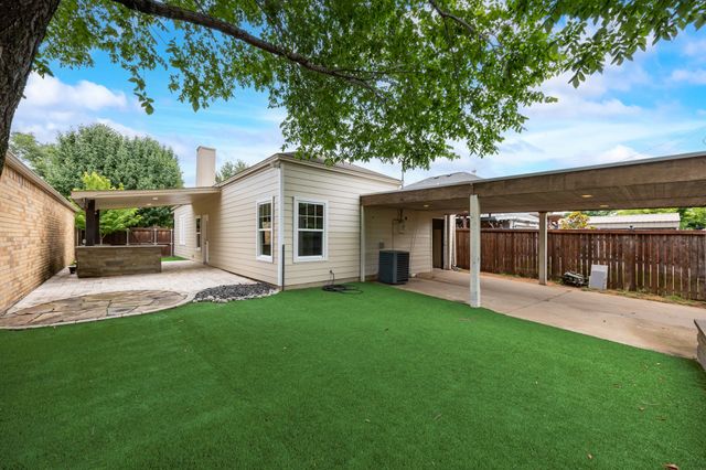 2414 Markland Street, Irving, TX 75060