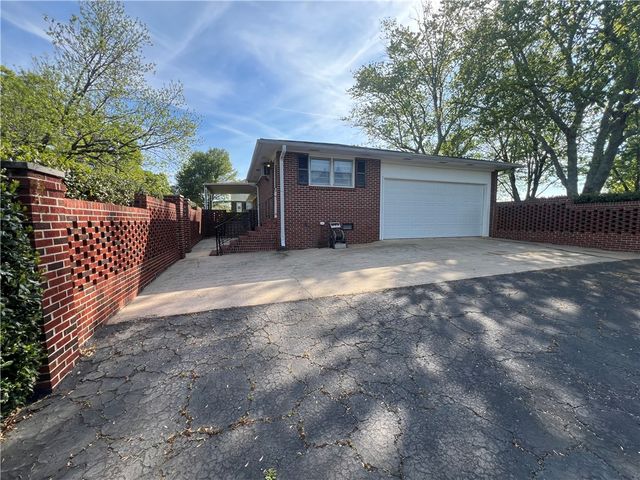 1302 Anderson Street, Belton, SC 29627