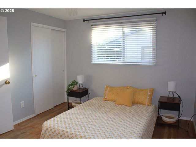 301 S EVEREST St, Newberg, OR 97132