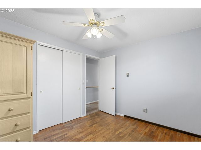 301 S EVEREST St, Newberg, OR 97132