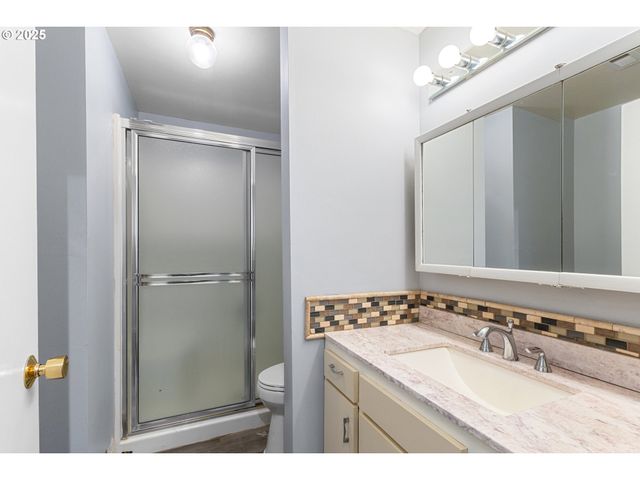 301 S EVEREST St, Newberg, OR 97132