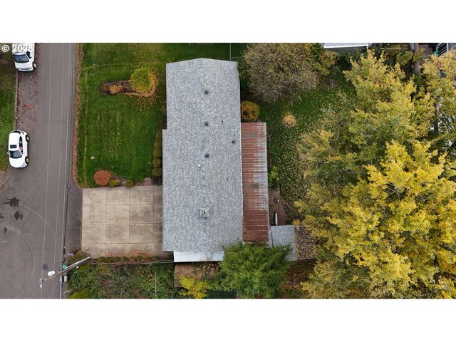 301 S EVEREST St, Newberg, OR 97132