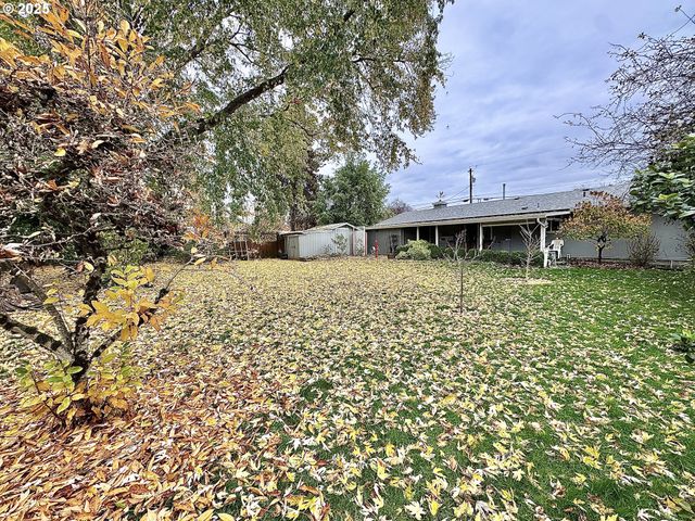 301 S EVEREST St, Newberg, OR 97132