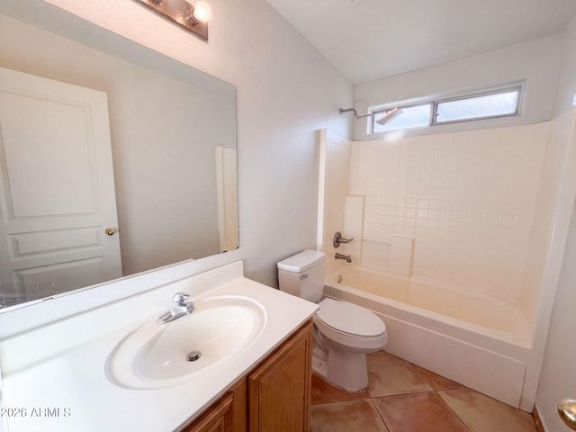 5166 W BRYCE Lane, Glendale, AZ 85301