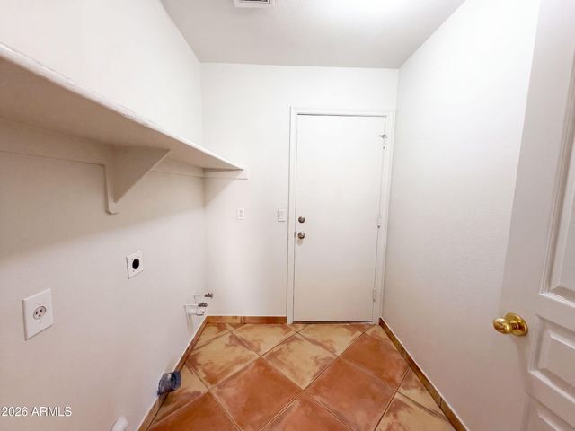 5166 W BRYCE Lane, Glendale, AZ 85301