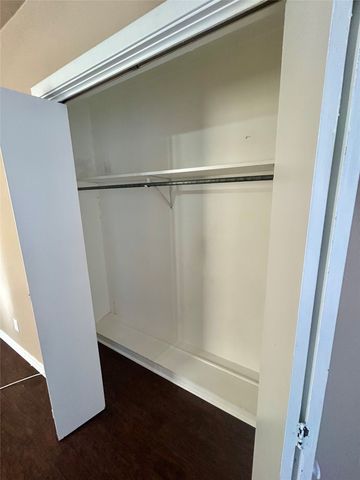 406 NW 5th Street, Hubbard, TX 76648