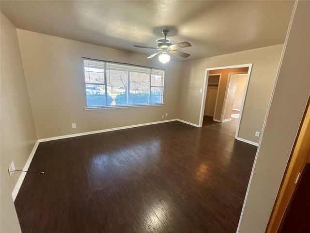 406 NW 5th Street, Hubbard, TX 76648