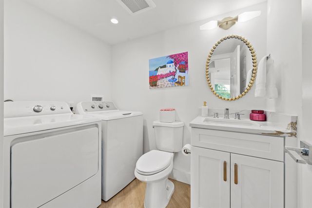 288 Seabreeze Circle, Jupiter, FL 33477