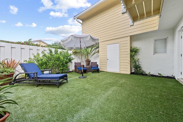 288 Seabreeze Circle, Jupiter, FL 33477