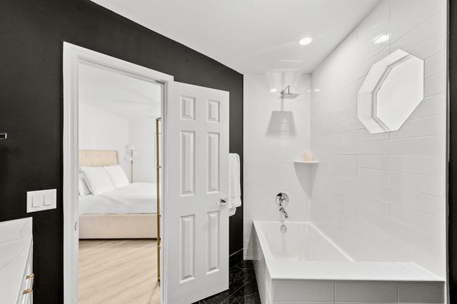 288 Seabreeze Circle, Jupiter, FL 33477