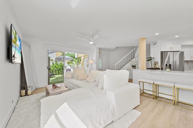 288 Seabreeze Circle, Jupiter, FL 33477