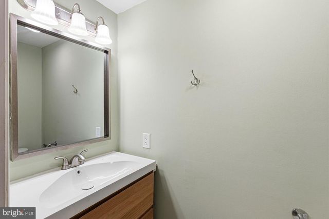 816 N RINGGOLD ST, Philadelphia, PA 19130