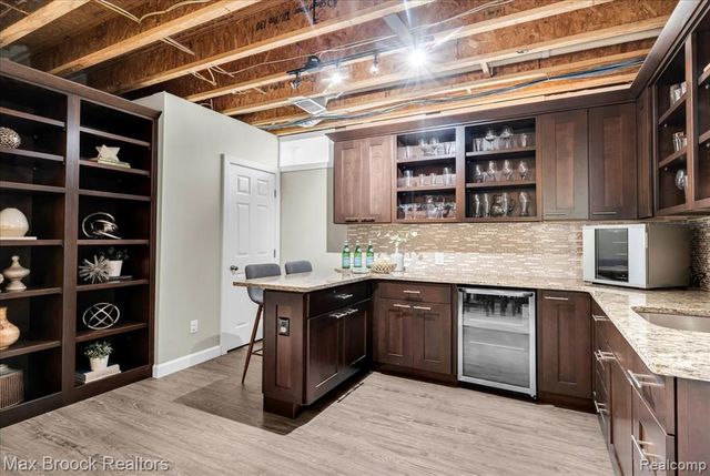1080 Bennaville Avenue, Birmingham, MI 48009