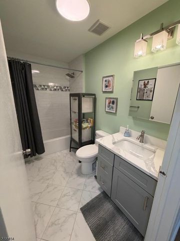 1505 Longley Ct, Branchburg Twp., NJ 08876