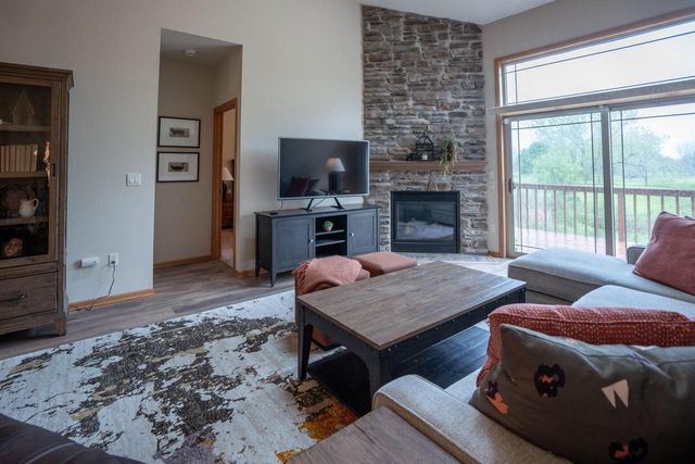14785 W Wilbur DRIVE, New Berlin, WI 53151