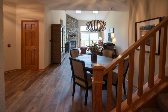 14785 W Wilbur DRIVE, New Berlin, WI 53151