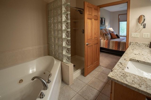 14785 W Wilbur DRIVE, New Berlin, WI 53151