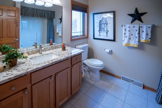 14785 W Wilbur DRIVE, New Berlin, WI 53151